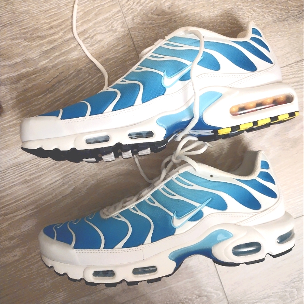 Nike Air Max Plus Sky Blue NWOB size 11